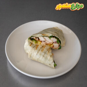 رول تشيكين رانش بالأفوكادو